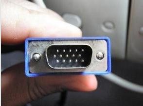 电脑开机显示器无信号？这些实用技巧帮你轻松搞定！