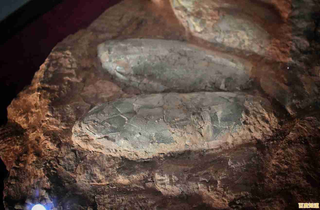 想体验侏罗纪丛林法则？来《合成侏罗纪》开启吞噬进化之旅！